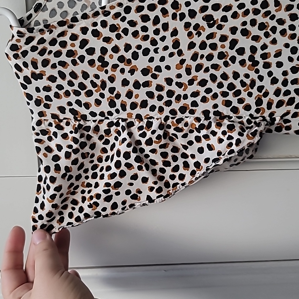 Flutter Sleeve Top - Picture 4 of 5